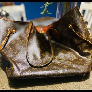 Louis Vuitton Neverfull